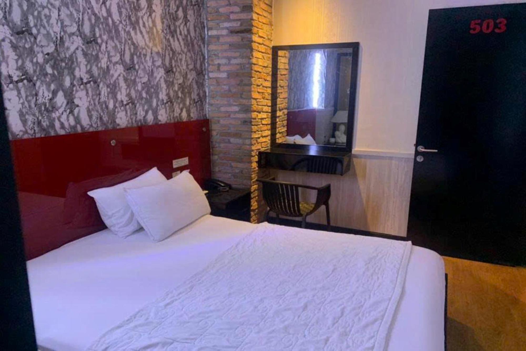 Gia Huyen Hotel Hô Chi Minh-Ville Extérieur photo